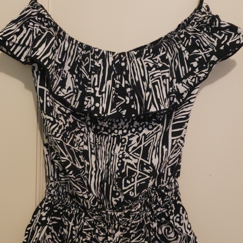 Short - Picture 2 of 2